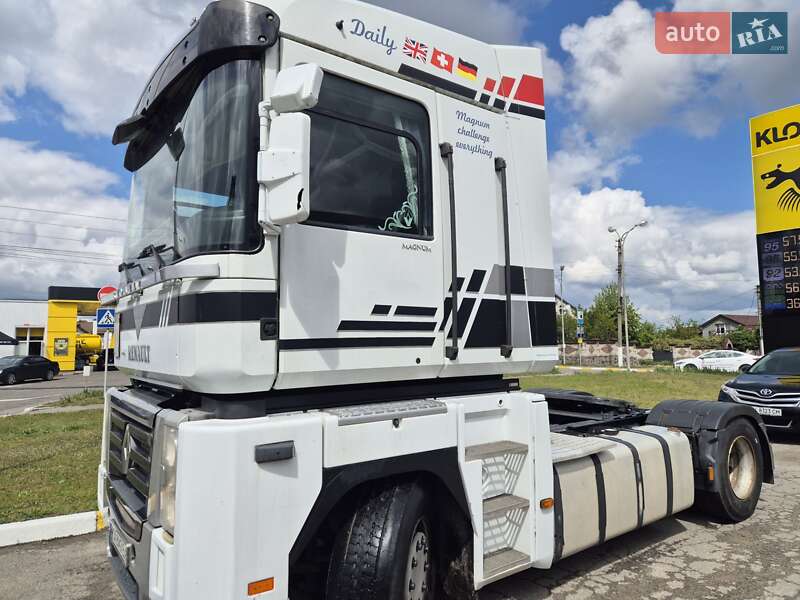 Тентований Renault Magnum 2013 в 