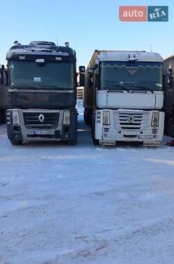 Тягач Renault Magnum 2009 в 