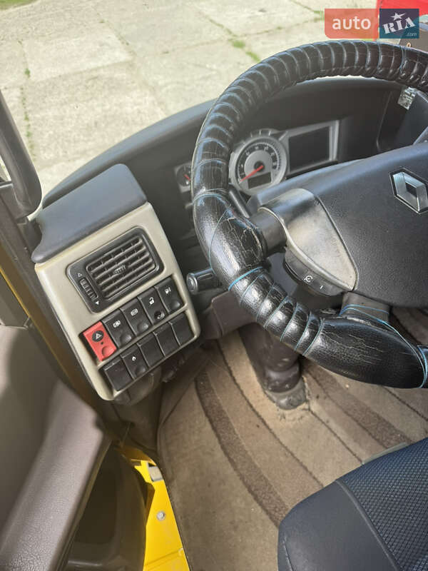 Тягач Renault Magnum 2006 в Сумах