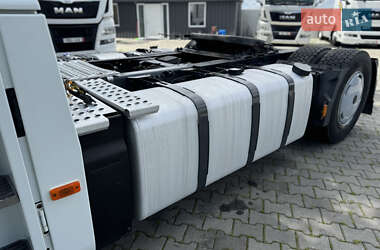 Тягач Renault Magnum 2012 в 