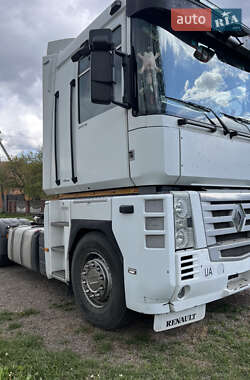 Тягач Renault Magnum 2007 в 