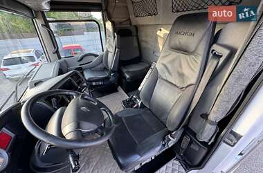 Тягач Renault Magnum 2010 в 