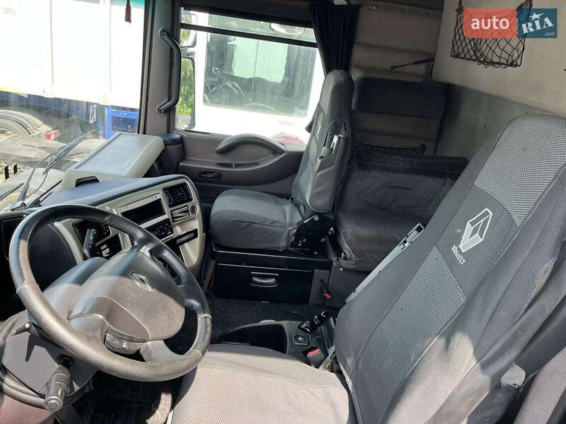 Тягач Renault Magnum 2008 в Рівному