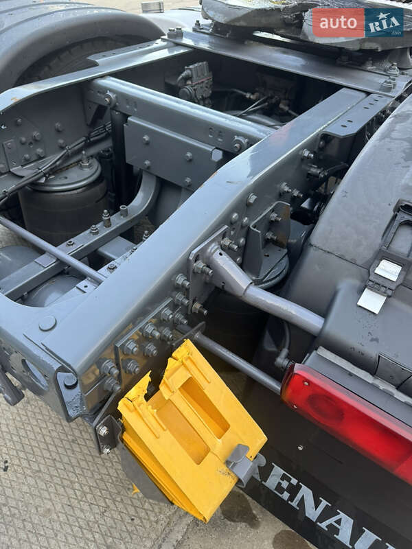 Тягач Renault Magnum 2007 в Запоріжжі