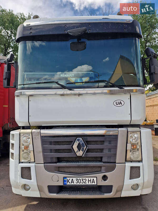 Renault Magnum 2013