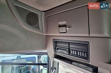 Тягач Renault Magnum 2010 в 