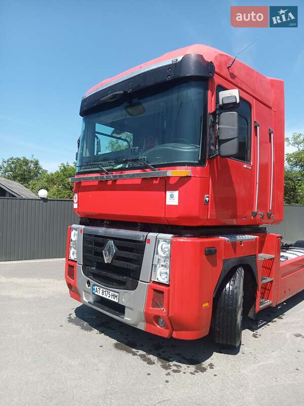 Renault Magnum 2011