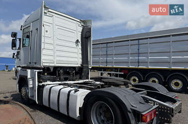 Тягач Renault Magnum 2010 в 