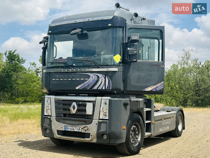 Renault Magnum 2010