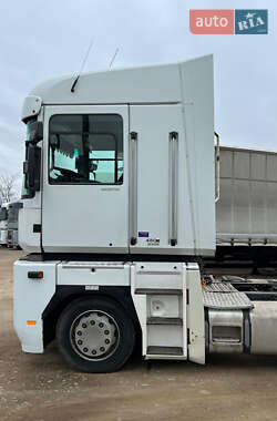 Тягач Renault Magnum 2010 в 