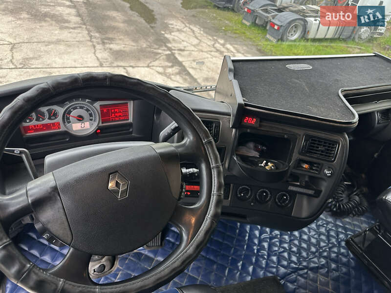 Тягач Renault Magnum 2011 в Рівному