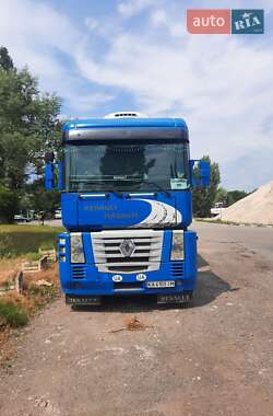 Тягач Renault Magnum 2006 в Києві