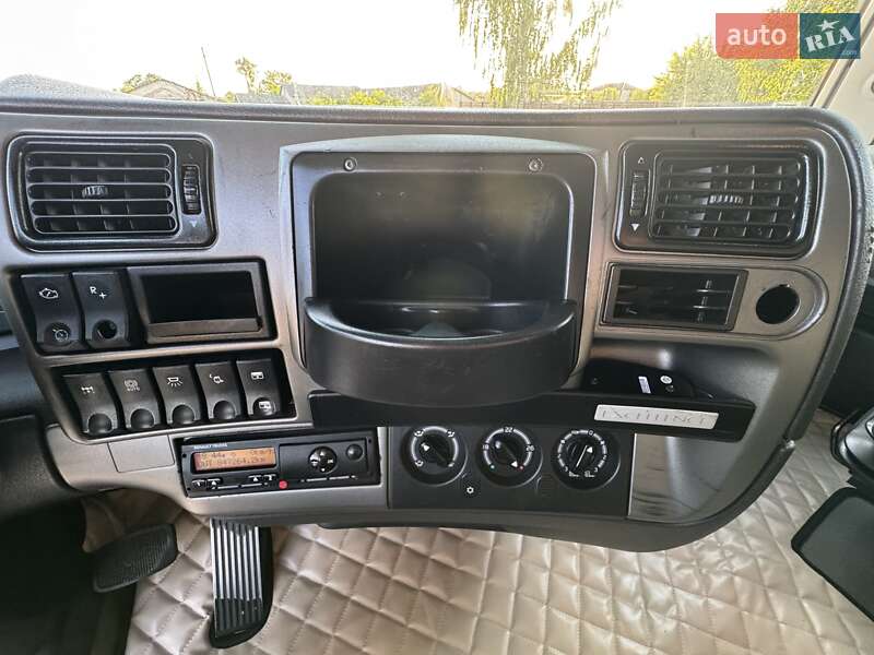 Тягач Renault Magnum 2010 в Рівному