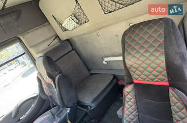 Тягач Renault Magnum 2007 в 