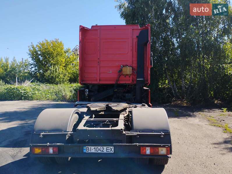 Тягач Renault Magnum 2002 в Семеновке