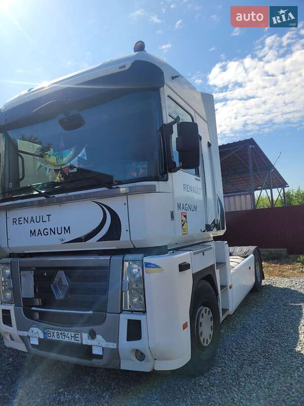 Тягач Renault Magnum 2009 в Ізяславі