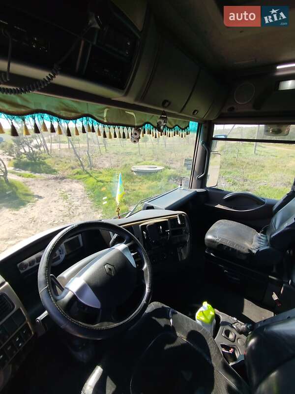 Контейнеровоз Renault Magnum 2007 в Єланці
