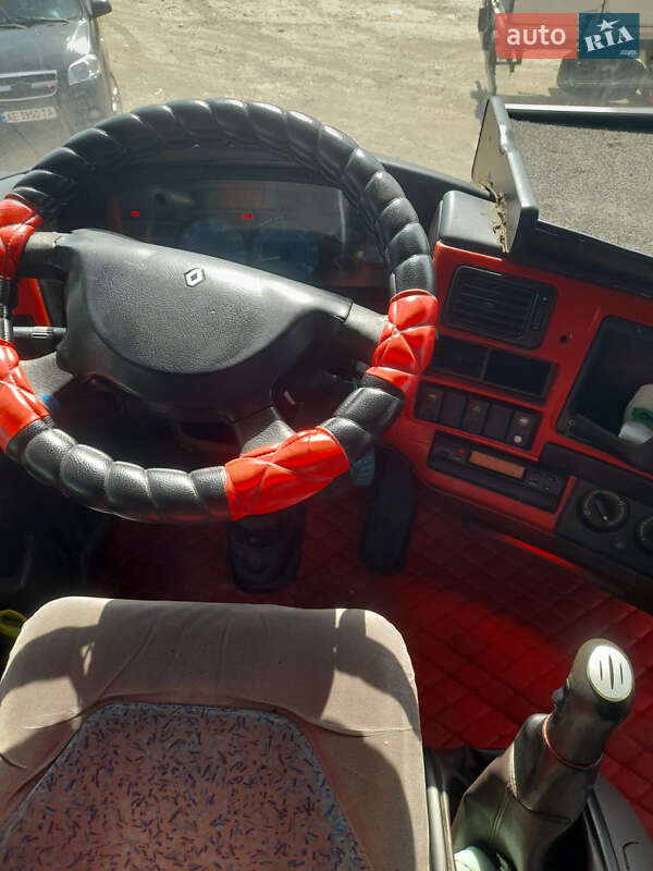 Тягач Renault Magnum 2002 в Дніпрі