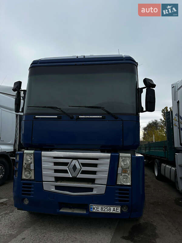 Тягач Renault Magnum 2007 в Дніпрі