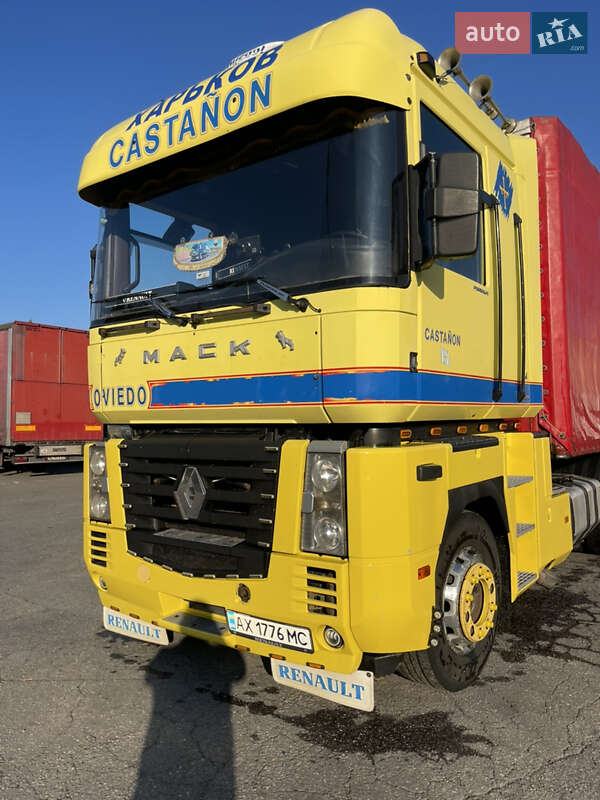 Тентованый Renault Magnum 2003 в Харькове