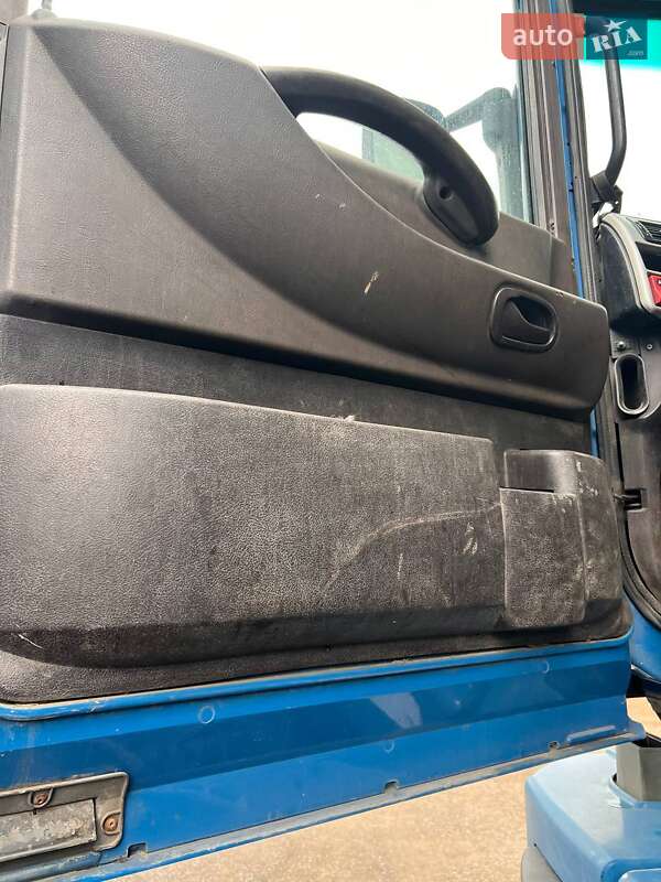 Тягач Renault Magnum 2006 в Харкові