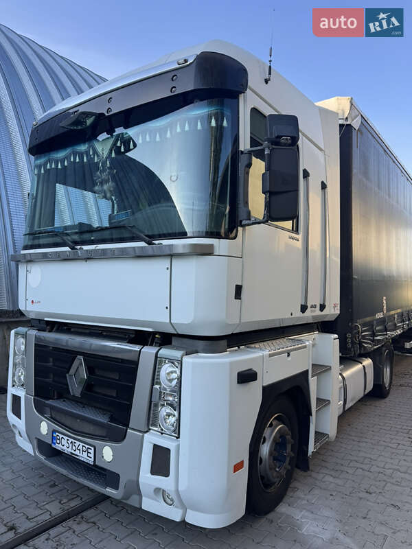 Тягач Renault Magnum 2011 в Буську
