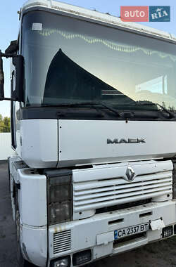 Платформа Renault Magnum 1999 в Лисянці