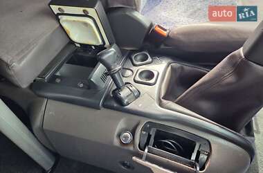 Тягач Renault Magnum 2002 в 