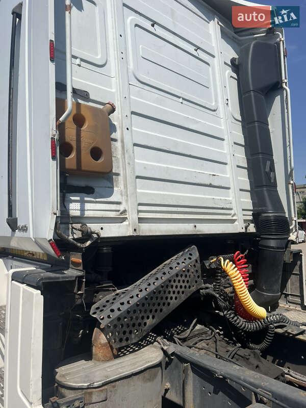 Тягач Renault Magnum 2003 в Днепре