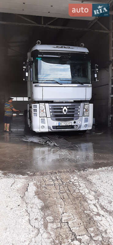Renault Magnum 2009