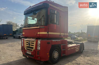 Тягач Renault Magnum 2011 в 