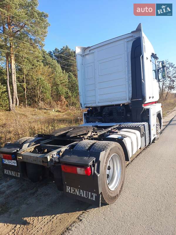 Тягач Renault Magnum 2011 в Луцке