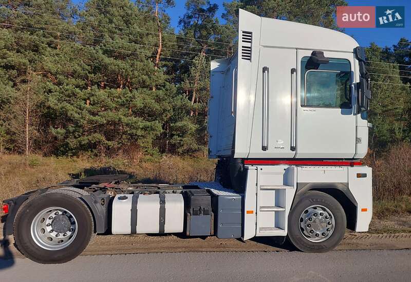 Тягач Renault Magnum 2011 в Луцке
