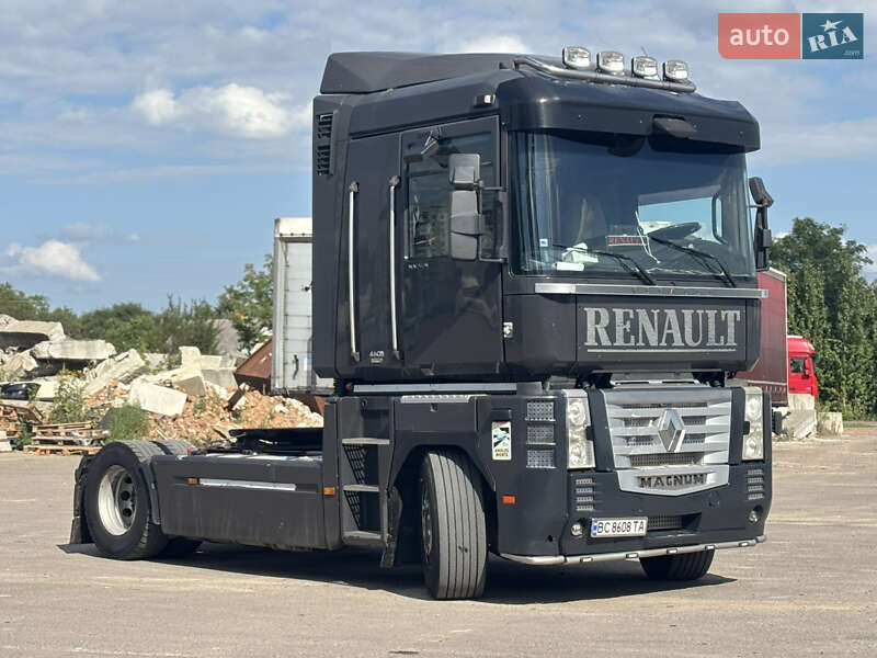 Тягач Renault Magnum 2008 в Львове
