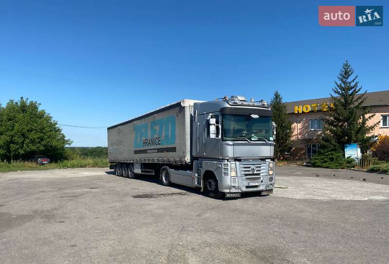 Тягач Renault Magnum 2010 в Львове