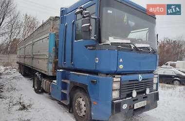 Зерновоз Renault Magnum 1999 в 