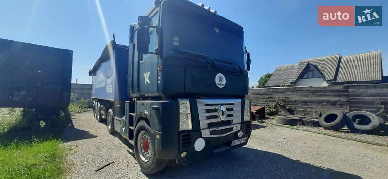 Тягач Renault Magnum 2001 в 