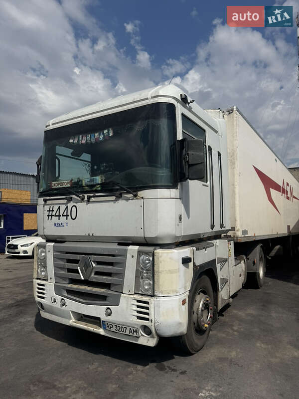 Renault Magnum 2002