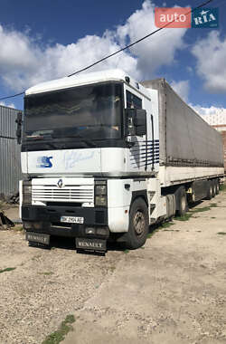 Грузовой фургон Renault Magnum 1998 в Ровно