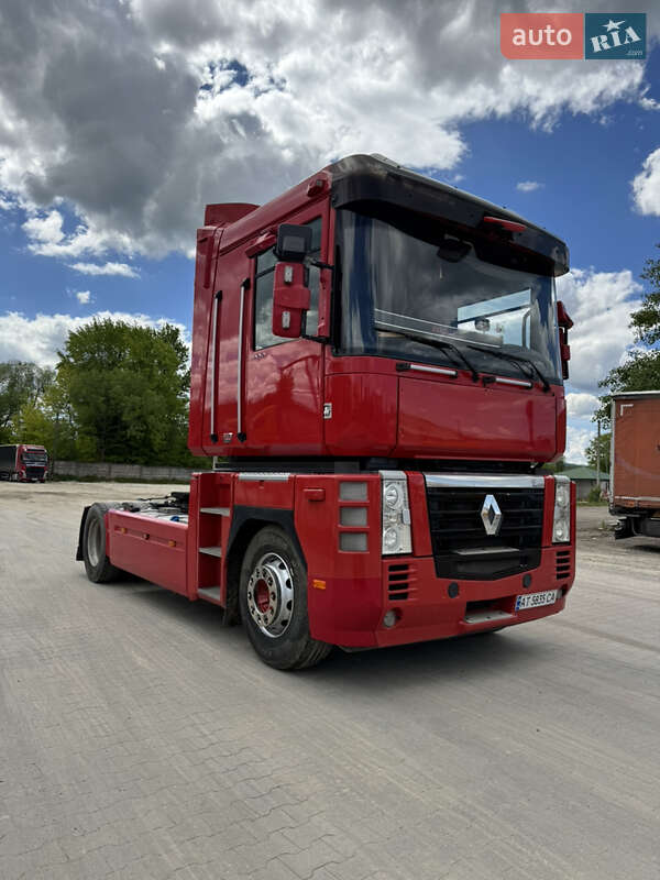 Тягач Renault Magnum 2008 в Долине