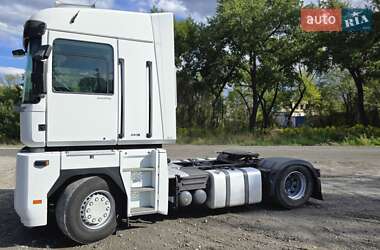 Тягач Renault Magnum 2013 в 