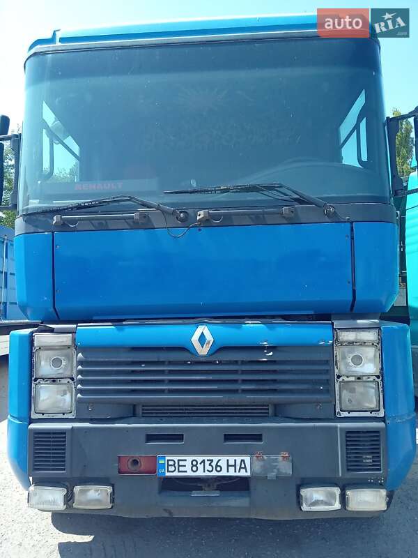 Тягач Renault Magnum 2000 в 
