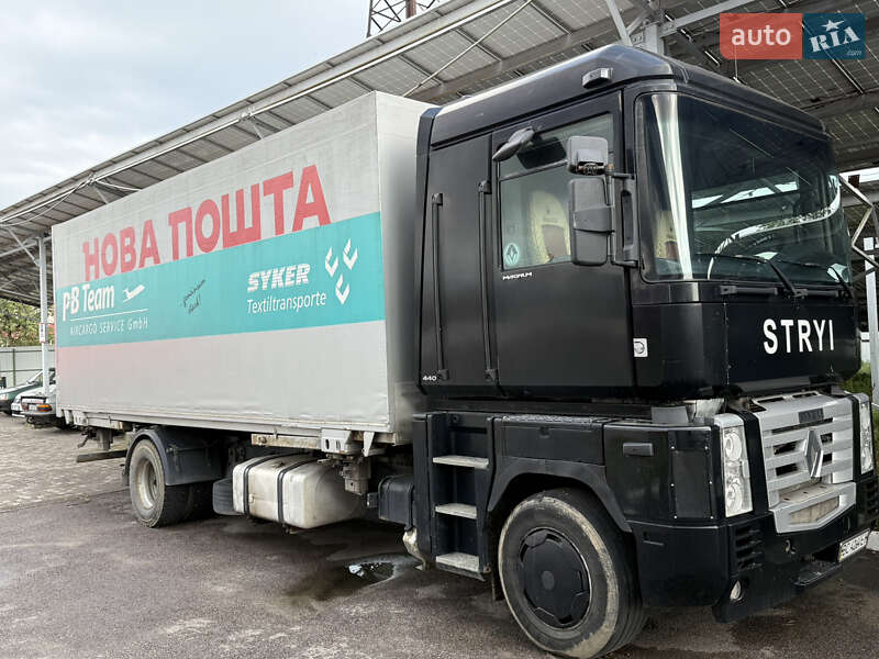 Renault Magnum 2003