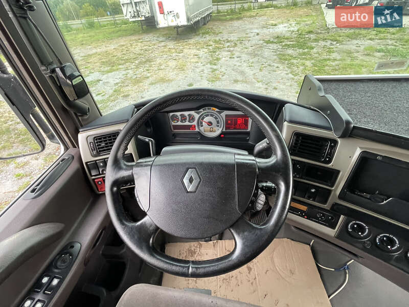Тягач Renault Magnum 2007 в Ровно
