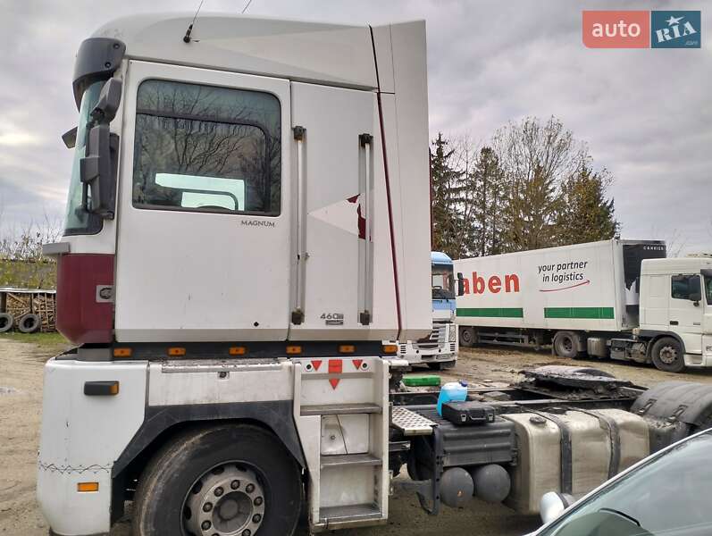 Тягач Renault Magnum 2009 в Тернополі