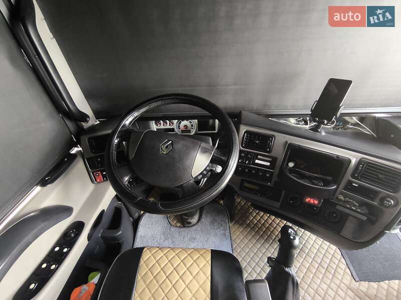 Тягач Renault Magnum 2010 в Вінниці