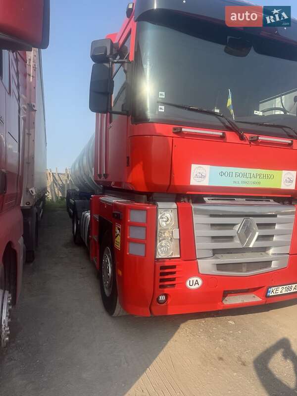 Тягач Renault Magnum 2007 в 