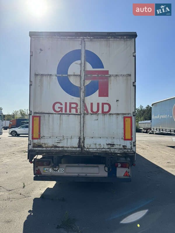 Тягач Renault Magnum 2003 в Кривом Роге