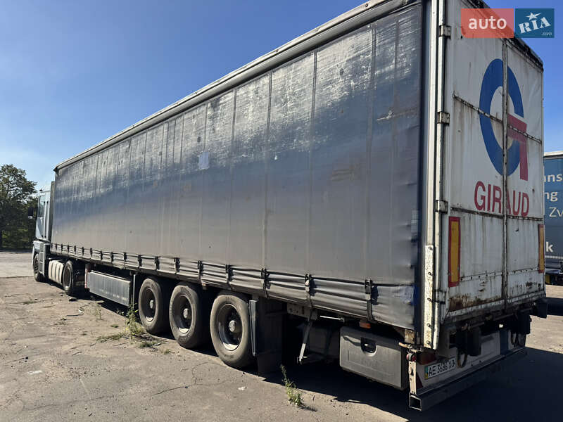 Тягач Renault Magnum 2003 в Кривом Роге