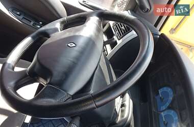 Тягач Renault Magnum 2006 в 